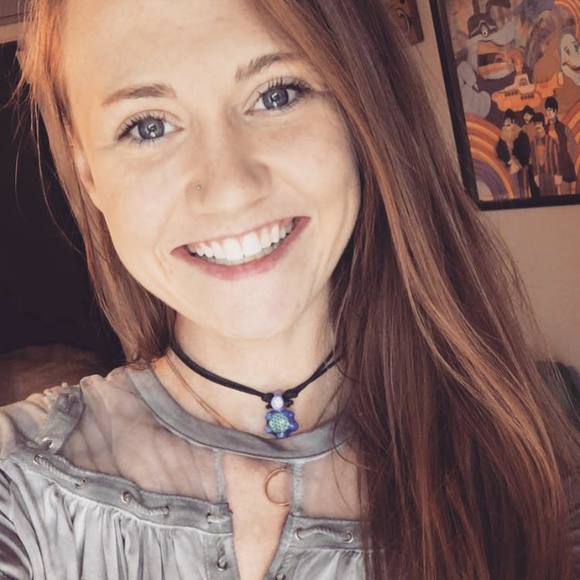 Meet your Posher, Haley - Picture 1 of 1